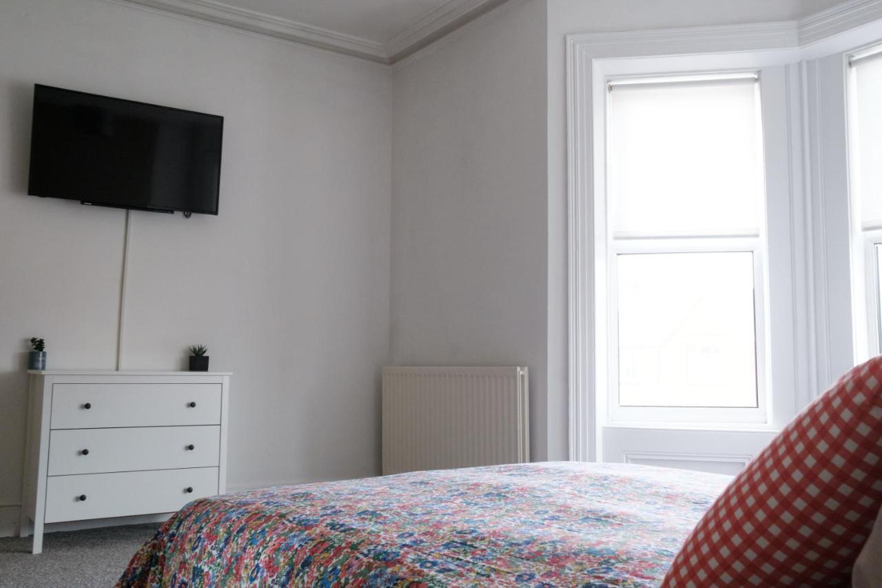 Gorgeous 3 Bedroom Victorian Townhouse Lisburn Exterior photo